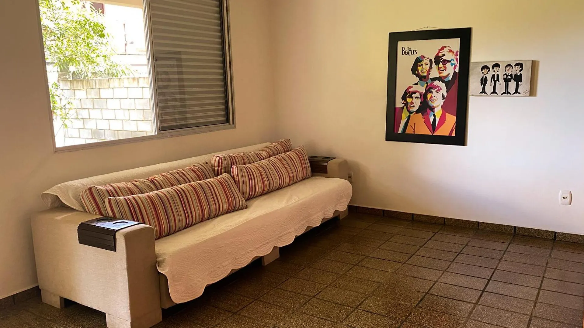 Casa De Frente Para O Mar Na Enseada De Brito Palhoca