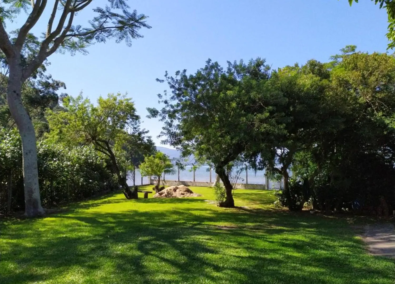Casa De Frente Para O Mar Na Enseada De Brito Palhoca